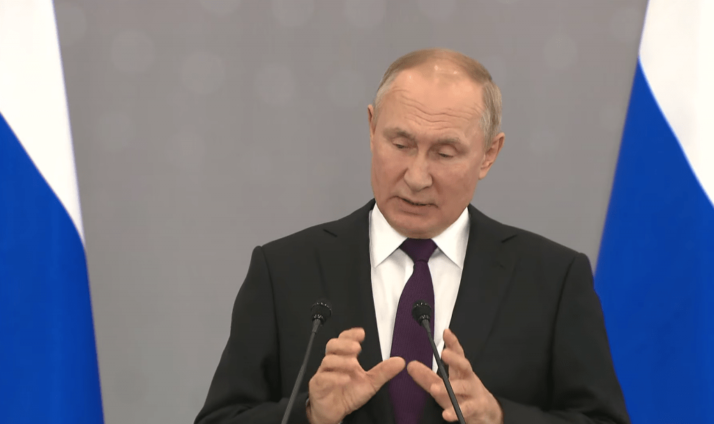 Президент РФ анонсировал завершение частичной мобилизации в течение двух недель