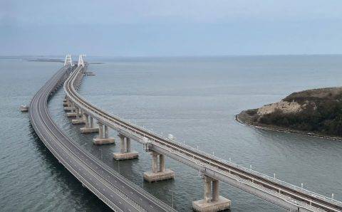 На Крымском мосту стартовал демонтаж пролётных строений