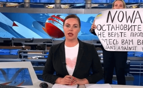 МВД России объявило в розыск экс-редактора «Первого канала» Овсянникову