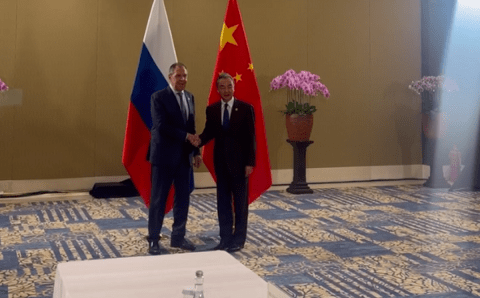 МИД КНР: Китай не поддержит исключение РФ из любых международных площадок, включая G20