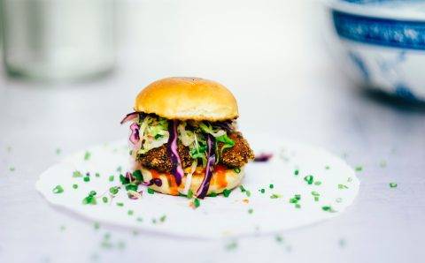 Доставку из «Вкусно — и точка» запустят в первую очередь в Калининграде и Смоленске
