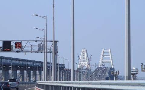 Крымский мост перекроют из-за ремонтных работ в субботу, 19 ноября
