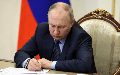 Путин подписал указ о военных сборах для пребывающих в запасе