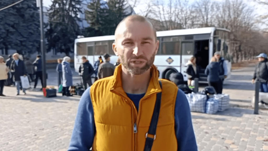 Жителей Каховки эвакуируют из Херсонской области из-за планируемого наступления ВСУ