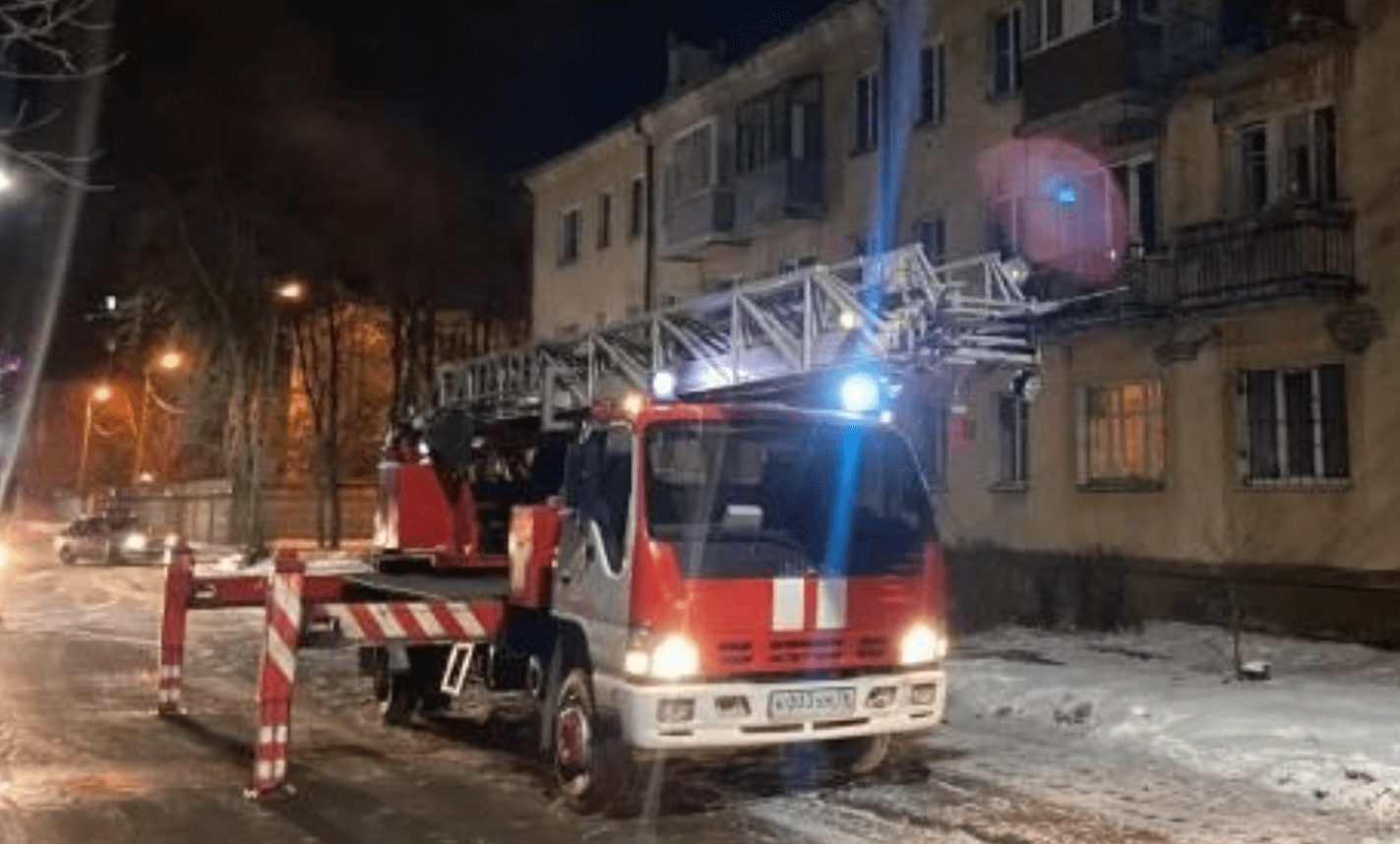 Люди пострадали при взрыве газа в трехэтажке в Ярославле
