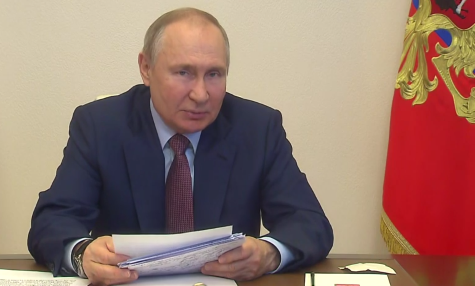 Путин анонсировал продление льготной ипотеки в РФ до 1 июля 2024 года с увеличением ставки