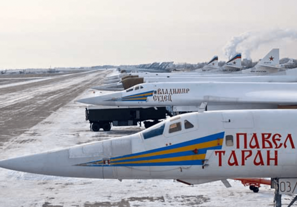 Атака дрона на военный аэродром в Саратовской области унесла жизни троих солдат ВС РФ