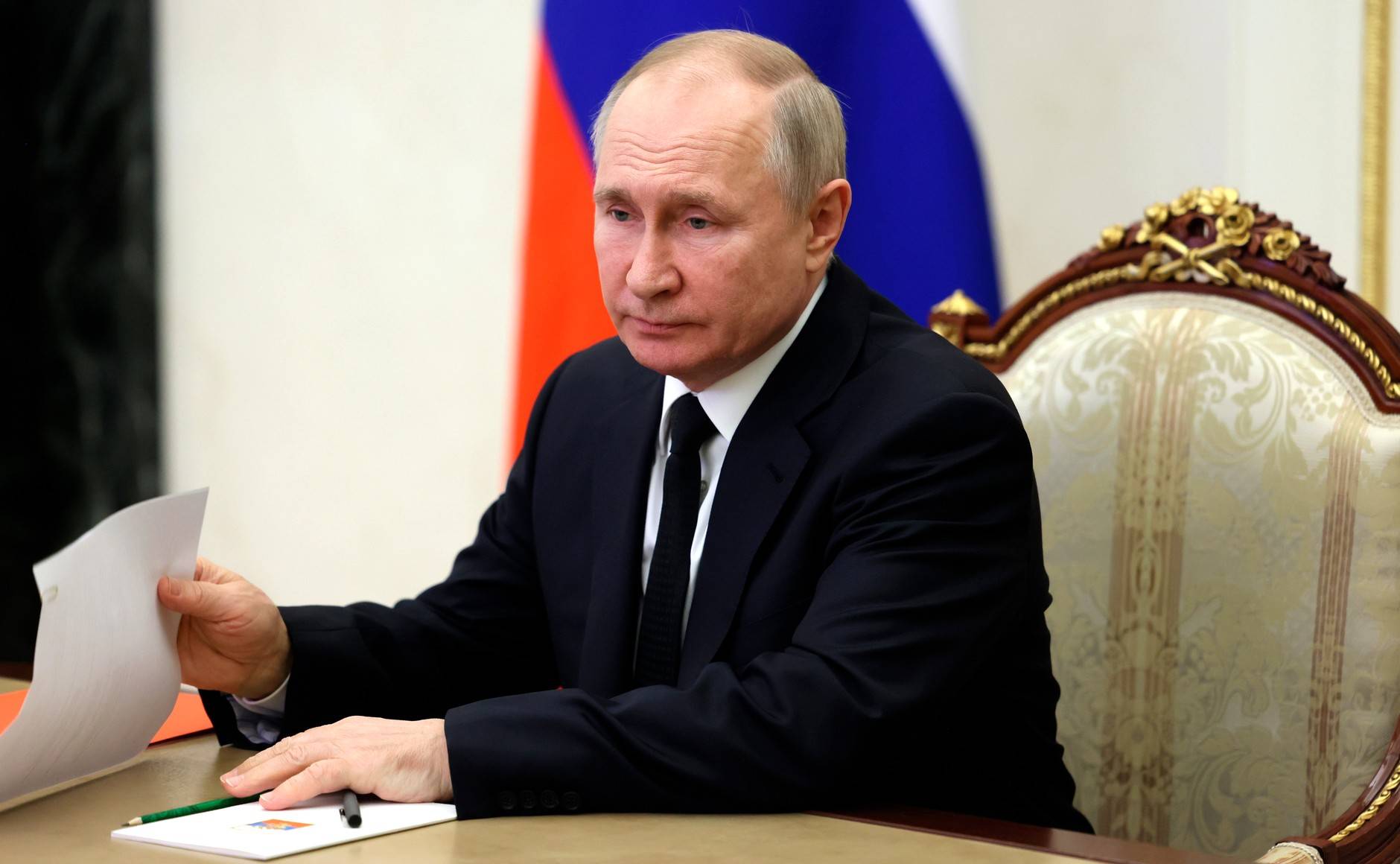 Путин после череды взрывов в РФ переговорил с членами Совбеза о внутренней безопасности страны