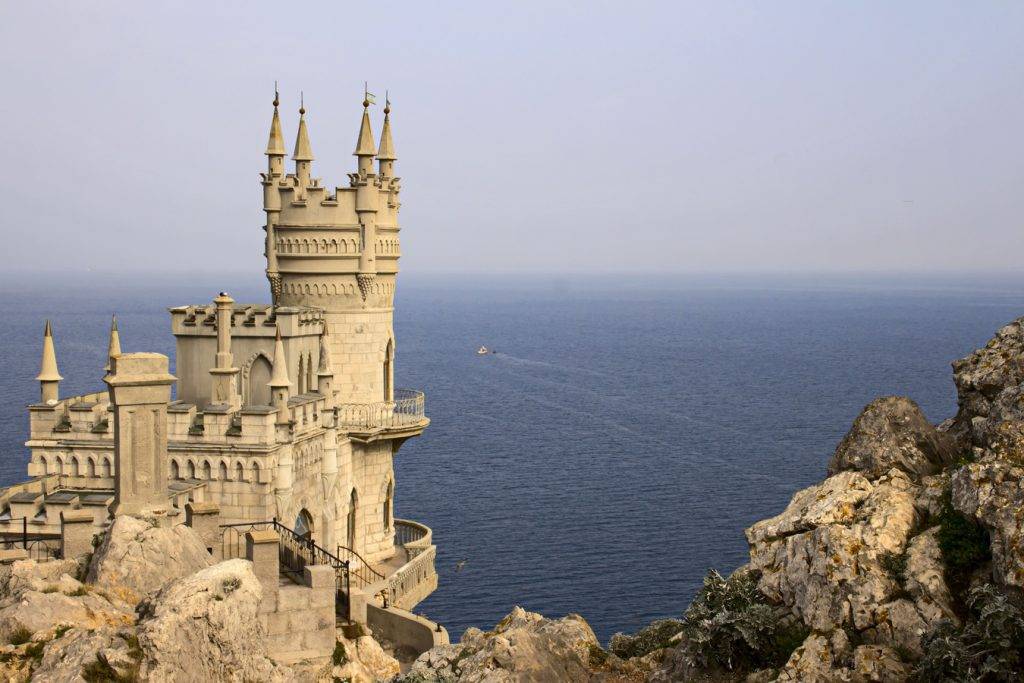Отличившимся в СВО будут выдавать земельные участки в Крыму и Севастополе