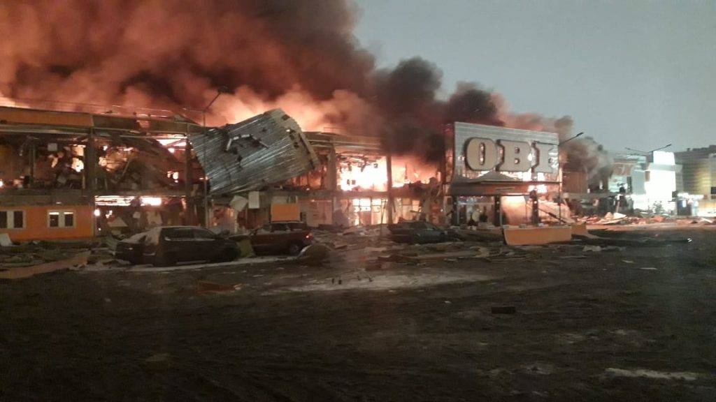 МЧС: погиб человек при пожаре в ТЦ «Мега Химки» в гипермаркете OBI