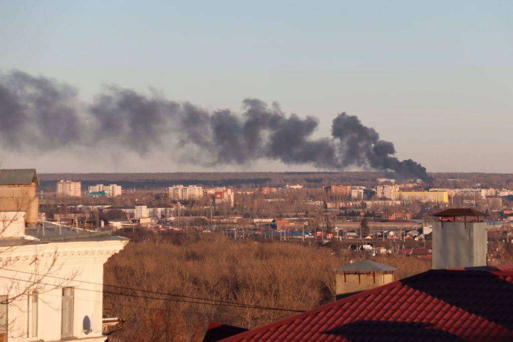 Устранение возгорания на курском аэродроме после атаки ВСУ заняло больше суток