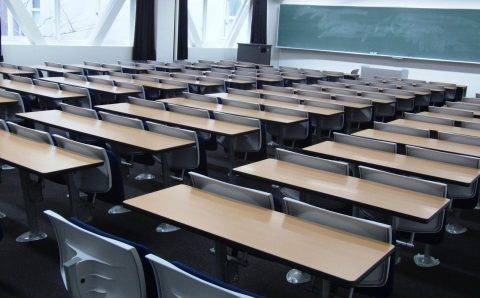 Школы на севере Косова приостановили работу из-за обострения ситуации в регионе