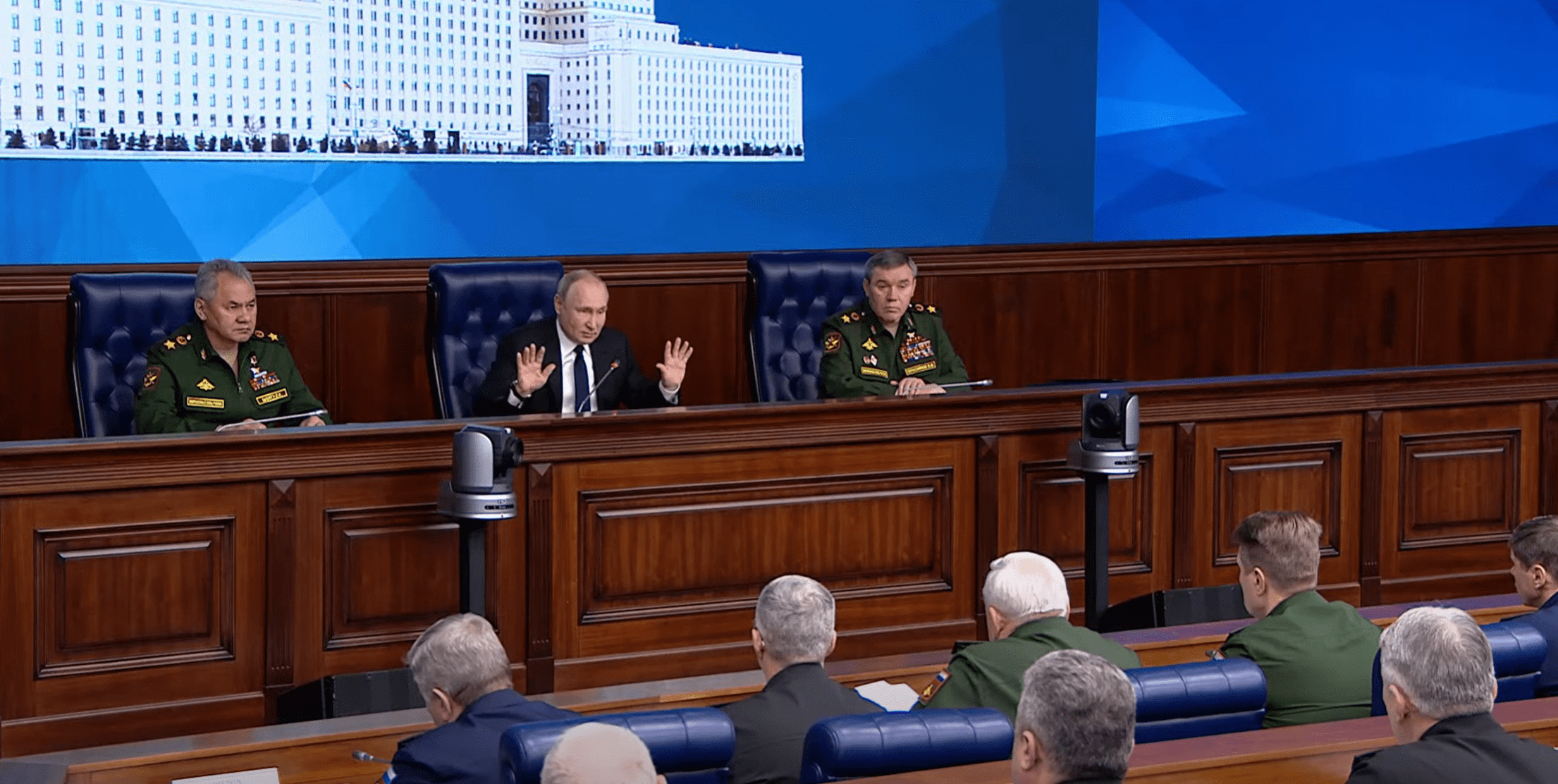Путин: Мы не будем заниматься милитаризацией страны