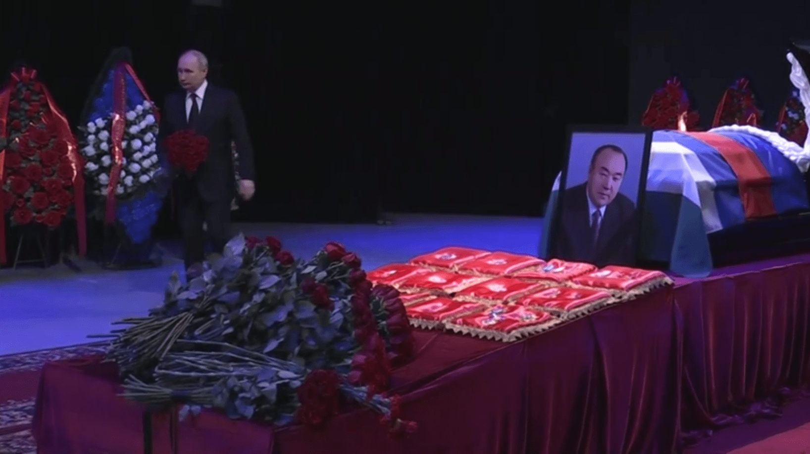 Владимир Путин простился с первым президентом Башкирии Муртазой Рахимовым