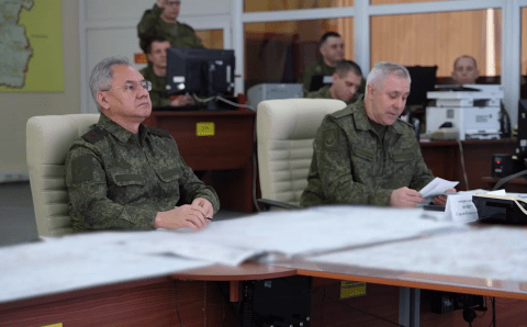 Глава Минобороны РФ Шойгу проинспектировал войска в зоне специальной операции