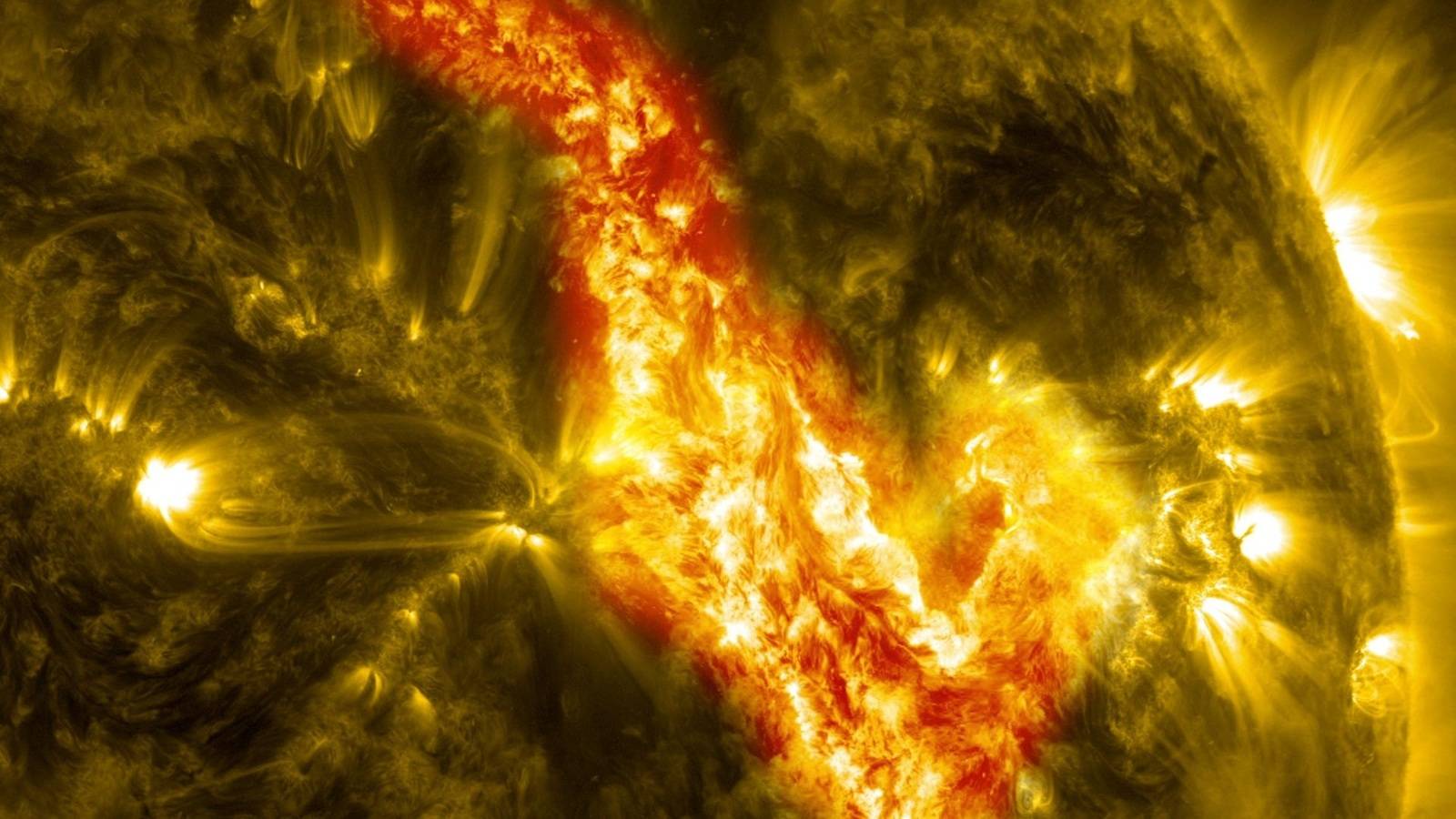 ИПГ Росгидромета зафиксировал мощную вспышку на Солнце