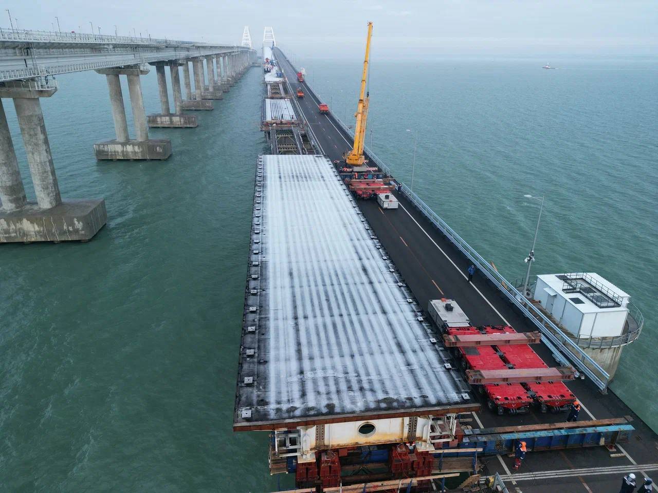 Крымский мост закроют в полночь 31 января для проведения ремонтных работ