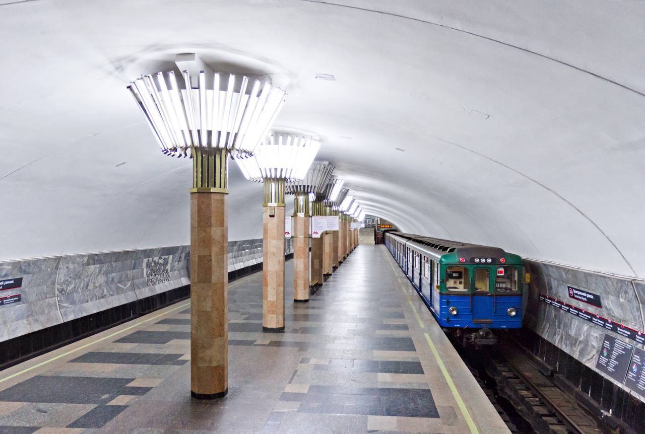 В Харькове возобновили движение поездов метро после сбоя