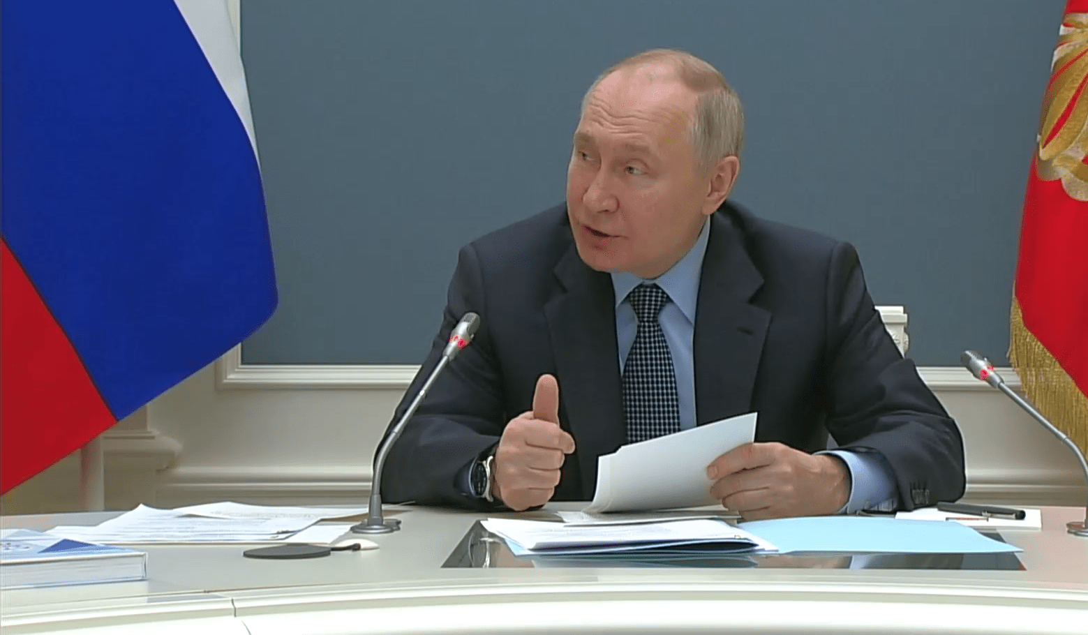 Путин заявил о размещении ядерного оружия в Белоруссии