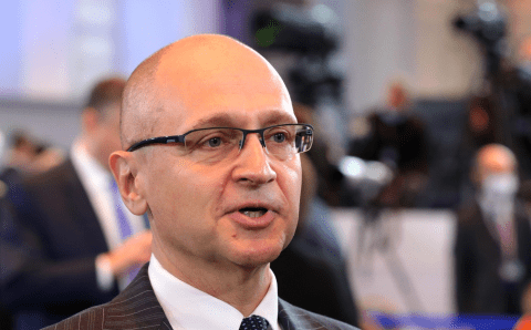 Кириенко призвал глав муниципалитетов поддерживать семьи участников СВО