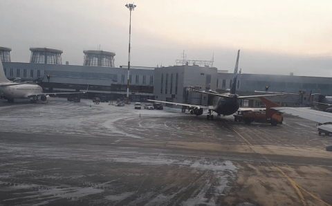 Петербургский аэропорт Пулково объявил задержку рейсов до 12 часов