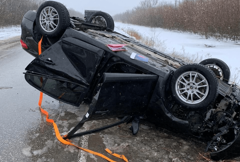 Мать с ребёнком погибли в аварии на заснеженной трассе в Саратовской области