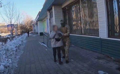 ФСБ задержала активистку из Хабаровска за финансирование ВСУ