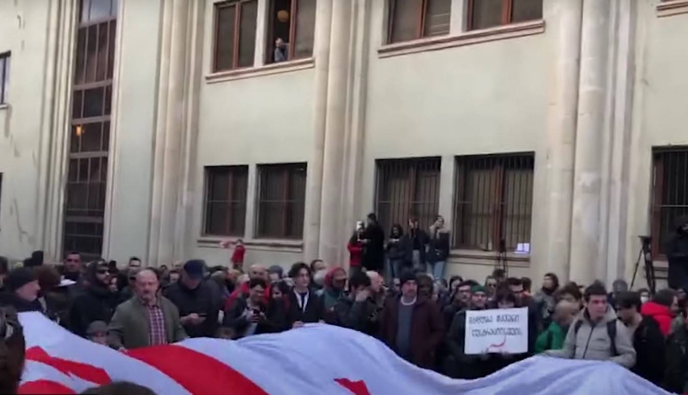 Вызвавший протесты в Грузии законопроект об иноагентах не прошёл второе чтение в парламенте
