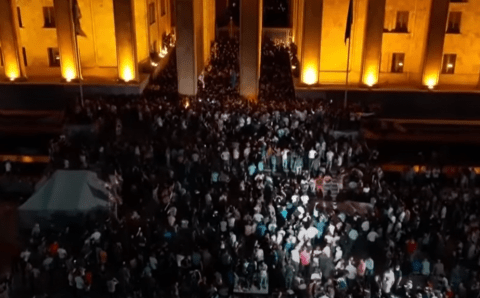 Более тысячи жителей Грузии вышли на митинги против законопроекта об иноагентах