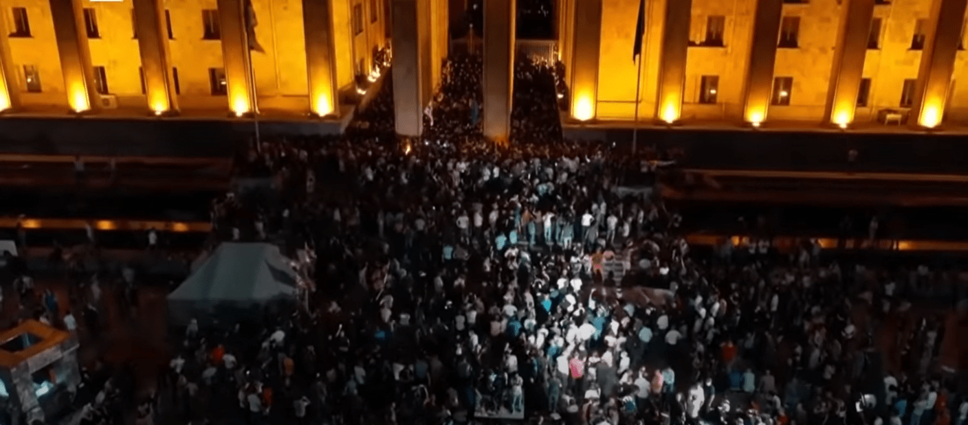 Более тысячи жителей Грузии вышли на митинги против законопроекта об иноагентах