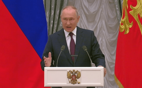 Владимир Путин заявил о прямых угрозах безопасности и суверенитету России