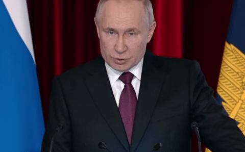 Путин: недопустимо дестабилизировать работу предприятий уголовными делами без судебной перспективы