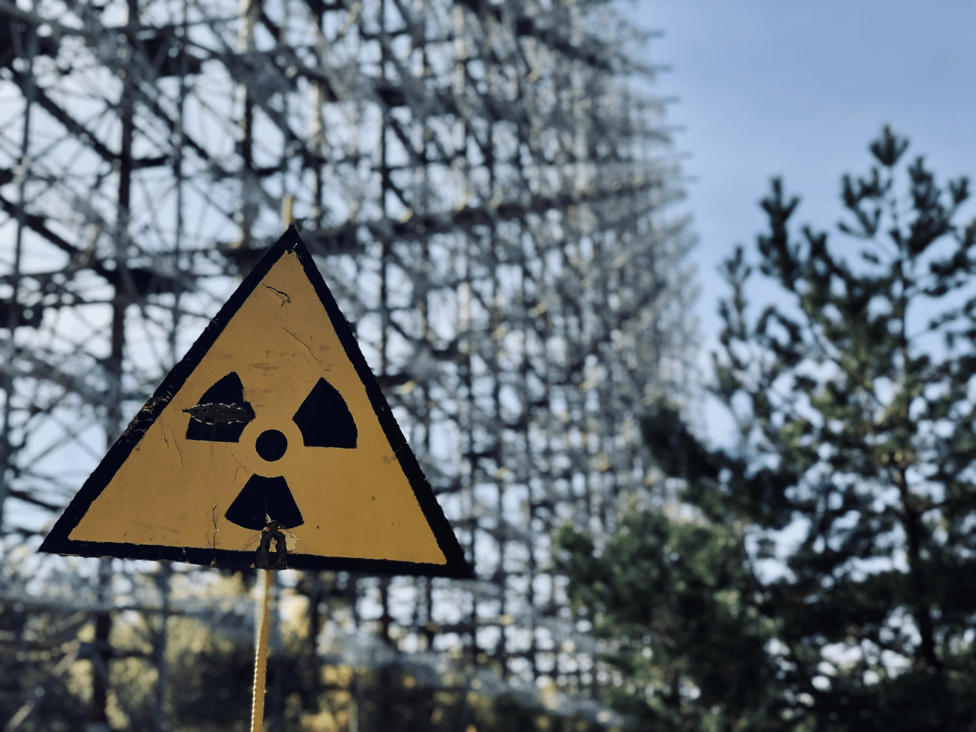 Петиция на сайте Зеленского о запрете применения урановых снарядов неохотно набирает голоса