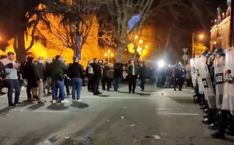 Законопроект об иноагентах отозвали из грузинского парламента на фоне акций протеста