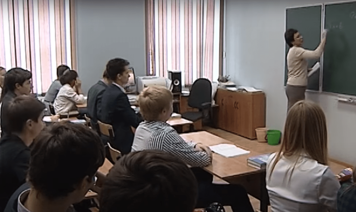 День самоподготовки объявили в калужской школе из-за сообщения о вооруженном нападении