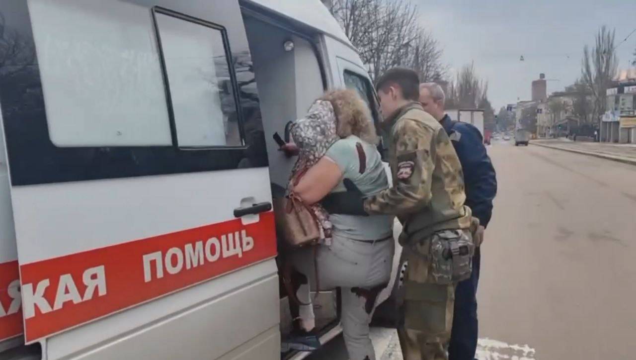 Один человек погиб и шестеро пострадали в центре Донецка после обстрела ВСУ
