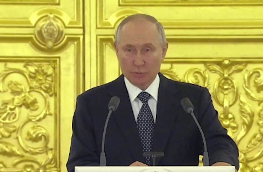 Путин о непростой ситуации в мире: «Накопилось много противоречий, которые кажутся неразрешимыми»