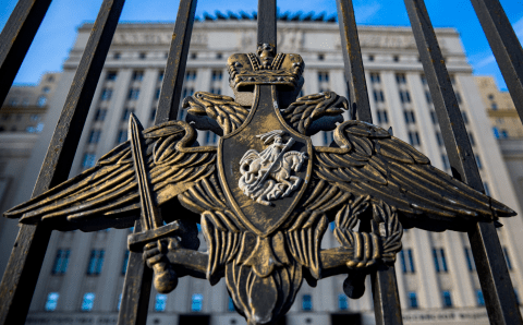 О том, кто и зачем стал новым министром обороны России