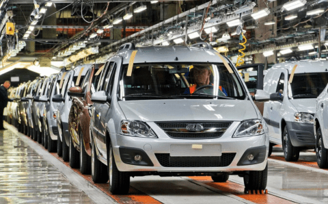 АвтоВАЗ начал проверять московских дилеров после слухов о завышении цен на обновленную Lada Vesta