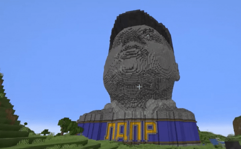 Двухсотметровый памятник Жириновскому построили во вселенной Minecraft