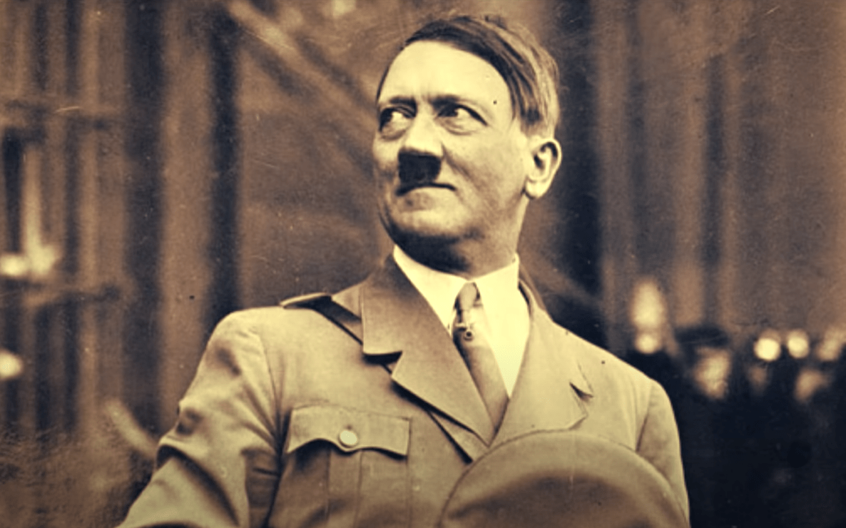 ФСБ рассекретила архивные документы о последних днях Гитлера перед самоубийством