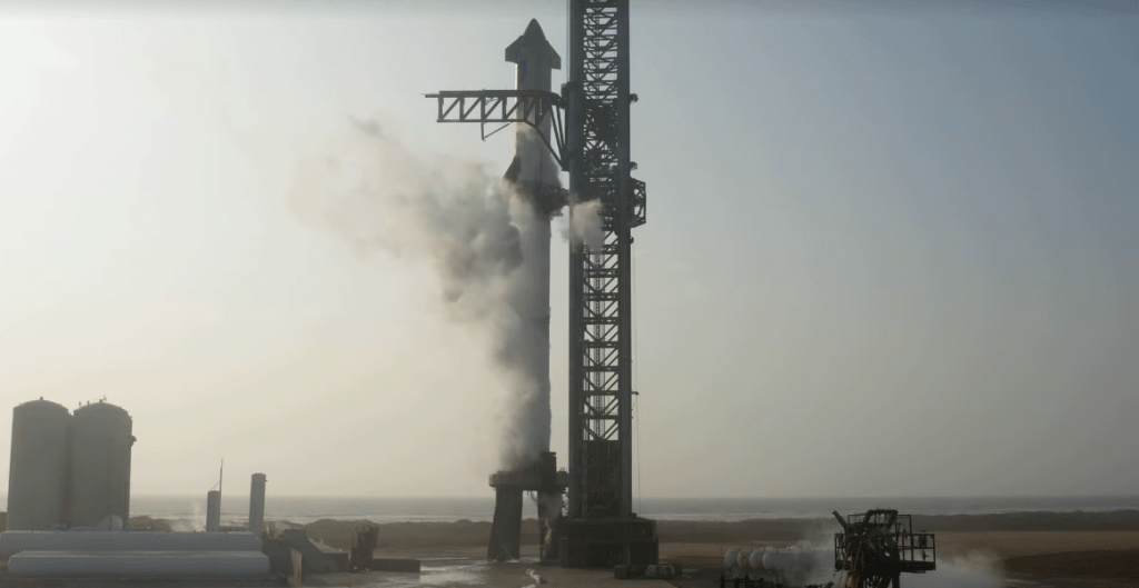 Сверхтяжёлая 120-метровая ракета Starship провалила первое испытание, взорвавшись через 3 минуты полёта
