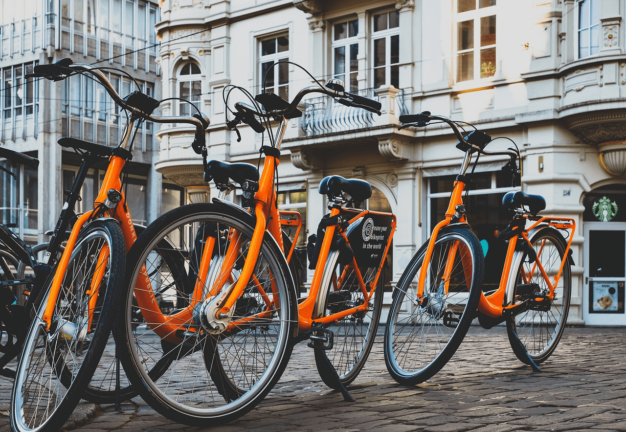 Где арендовать велосипед. Велосипеды. Велосипеды в Голландии. Путешествие на велосипеде. Прокатный велосипед.
