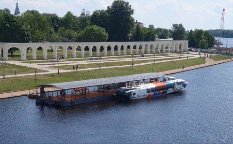 В Великом Новгороде впервые за 30 лет запустили регулярный водный маршрут до Взвада