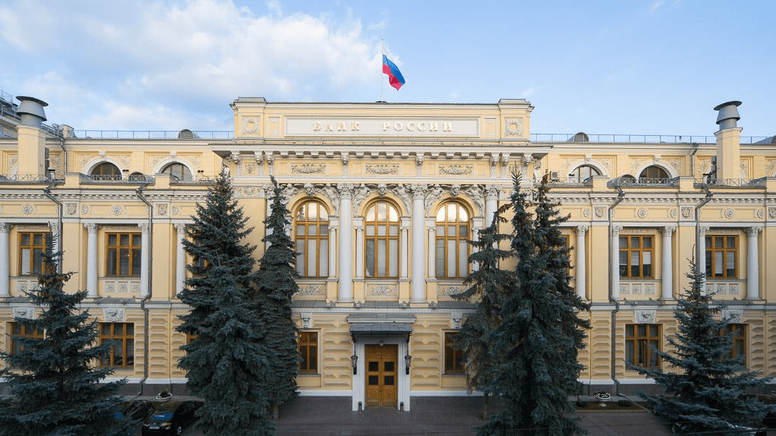 Банк России принял около двух тысяч жалоб на аферистов, выдающих себя за сотрудников ЦБ