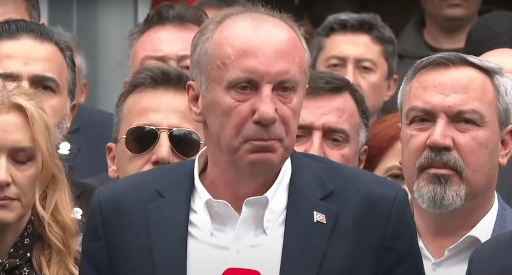 Кандидат в президенты Турции Индже снялся с выборов
