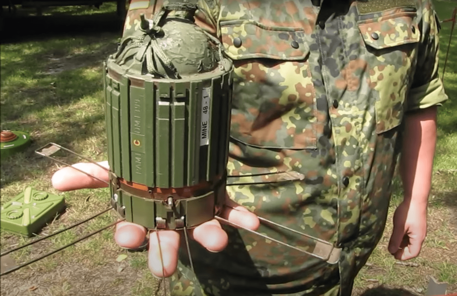 В Донецке обнаружили дистанционные противотанковые мины НАТО