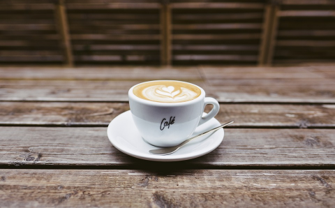 Роспотребнадзор выявил нарушение у рекламировавшего кофе на грудном молоке кафе в Перми