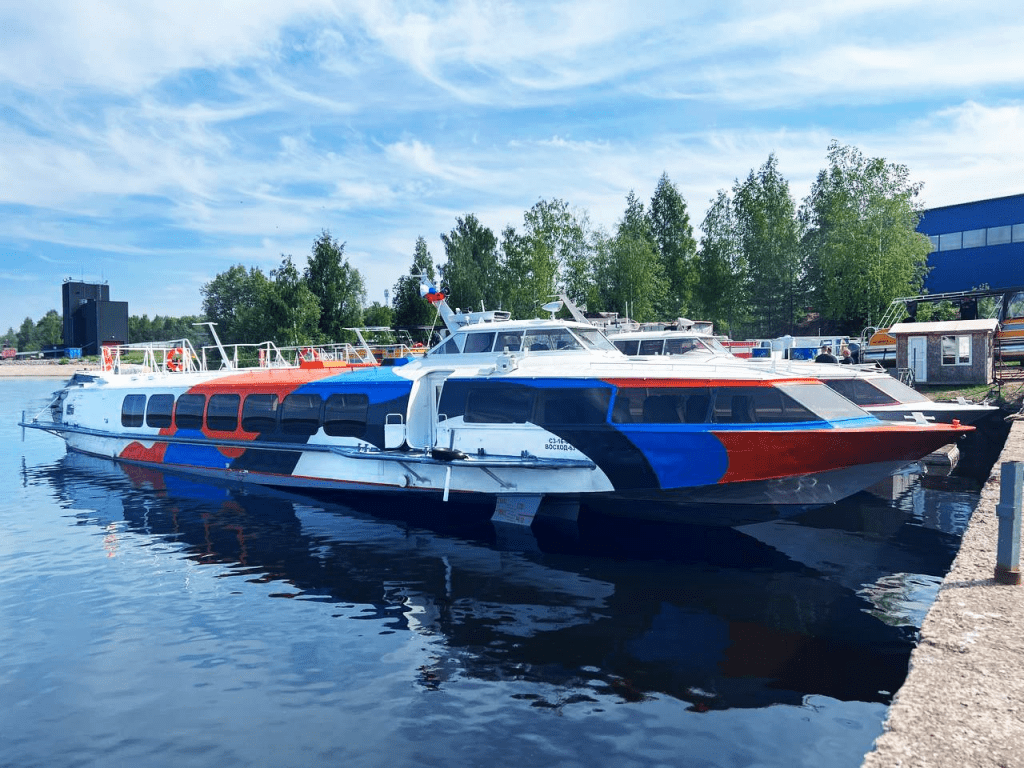 Стоимость билетов на новый водный маршрут в Великом Новгороде составит 500 рублей для взрослых и 350 для детей