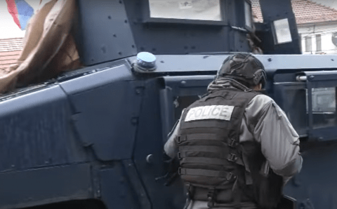 Косовская полиция сообщила о пяти пострадавших сотрудниках при столкновениях с протестующими